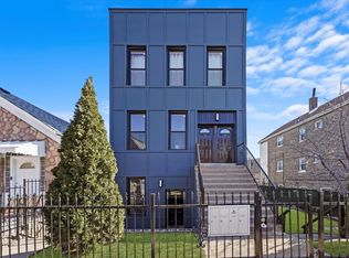2141 W Coulter St APT 2, Chicago, IL 60608