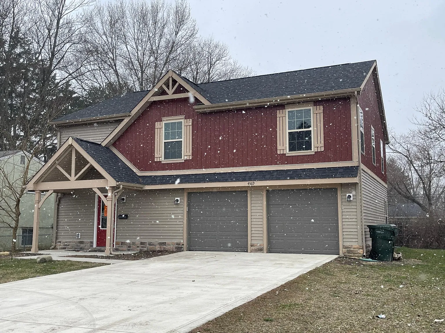 4569 Maize Rd photo 1