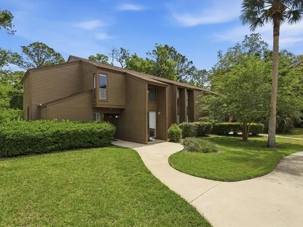 27 Oxford Ln #27, Palm Coast, FL 32137