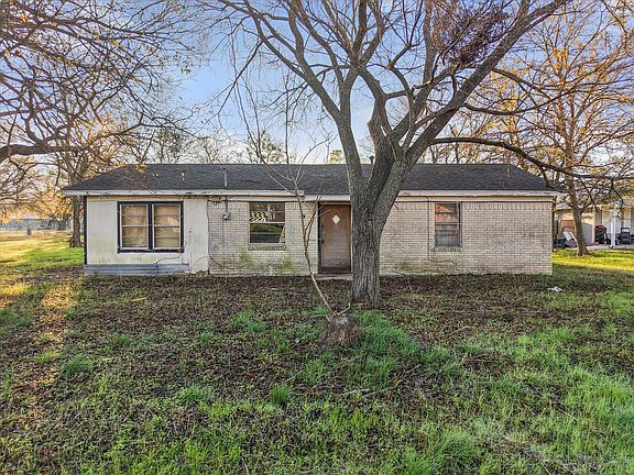 4th image of 315 S Fm 709 Rd E