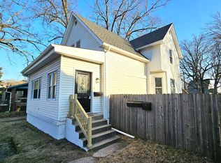 421 1/2 Walker St, Michigan City, IN 46360