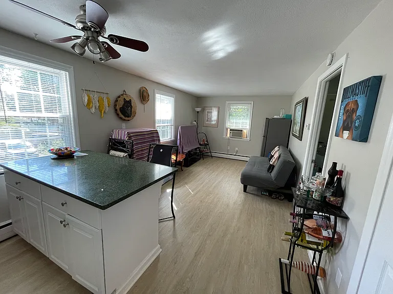 Carriage Dr — Photo 2