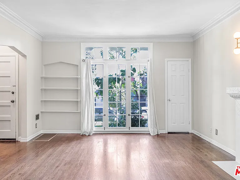 6053 Scenic Ave — Photo 9