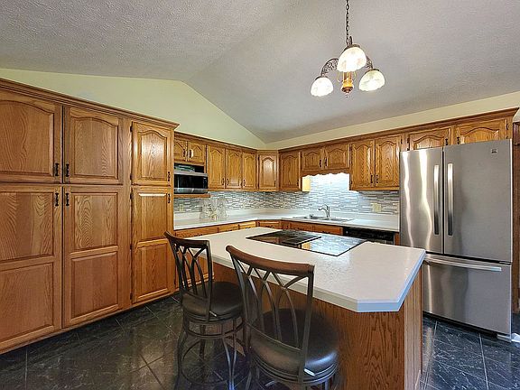 4th image of 261 Country Estates Dr