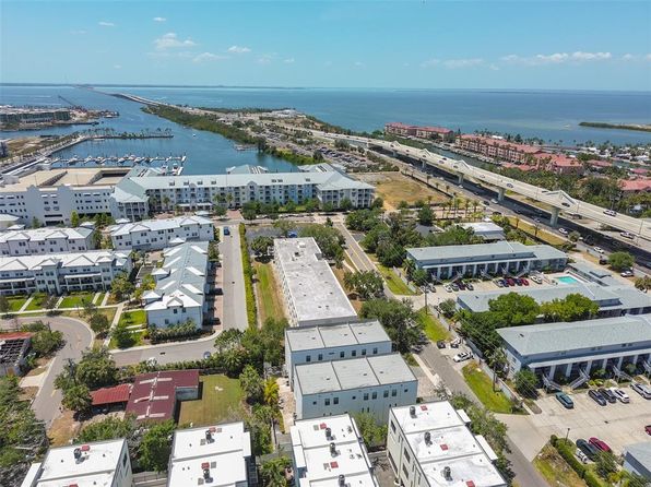 4910 W McElroy Ave #6, Tampa, FL 33611