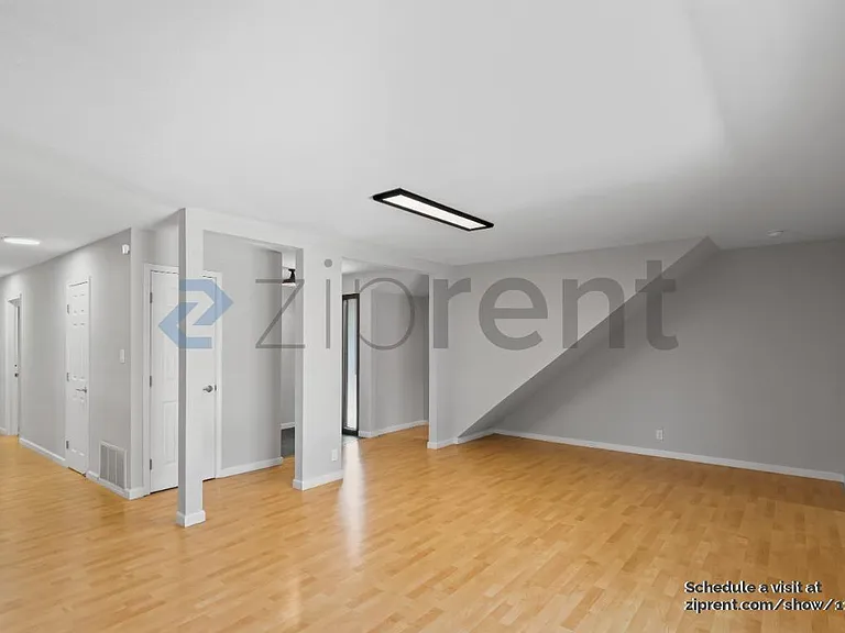 4726 Armour Dr — Photo 6