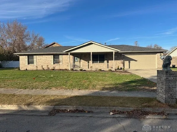 1141 Dickerson Dr, Troy, OH 45373