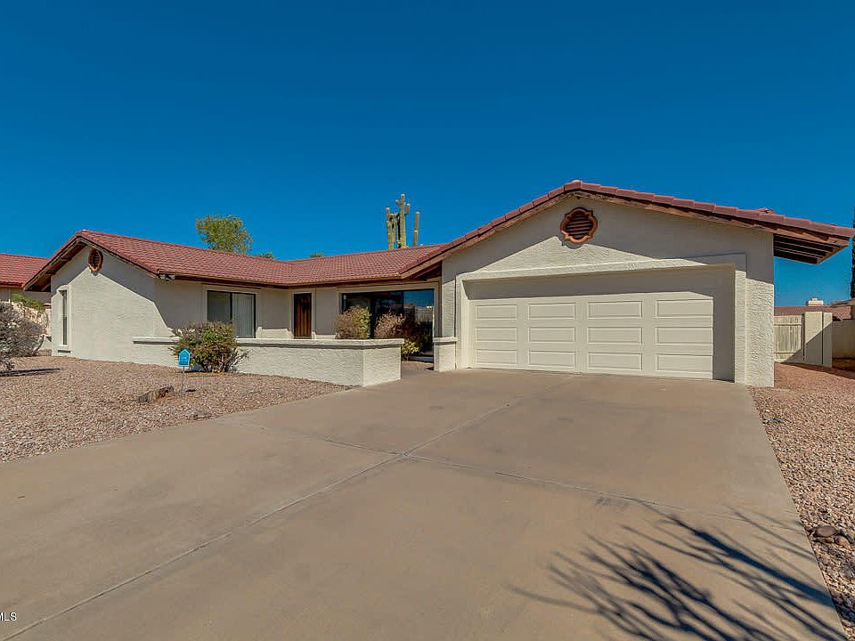 1st image of 16242 E Montrose Dr
