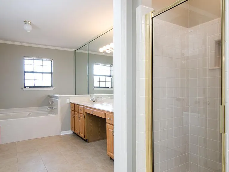 254 Glenstone Cir — Photo 17