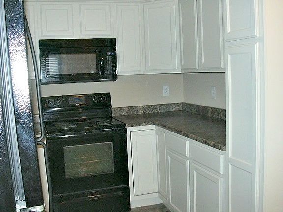 5th image of 5155 N Arlington Ave