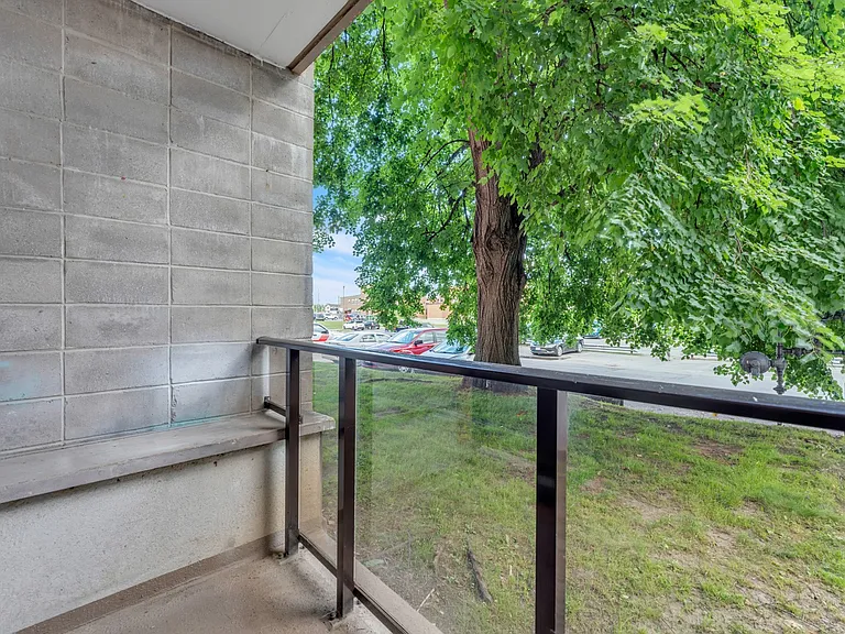 480 Canatara Ct — Photo 13