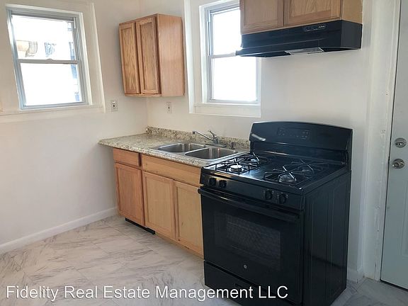 3rd image of 61 Courtney Ave #1