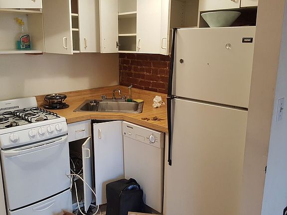 4th image of 722 Amsterdam Ave Ph A