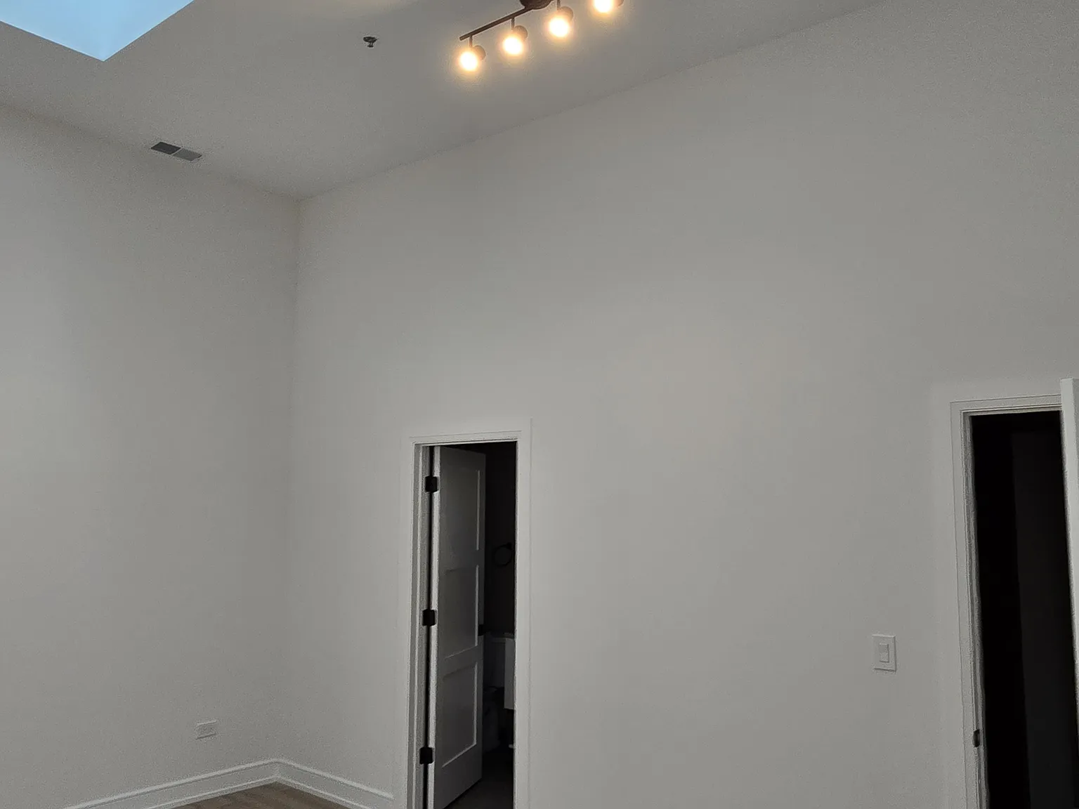 3 bed, 1520 sqft, $3,500 — Photo 3