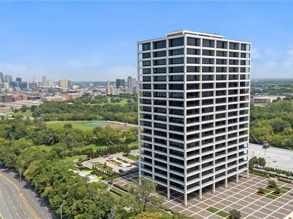 700 W 31st St Suite 1405, Kansas City, MO 64108
