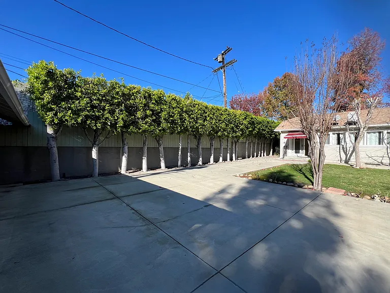 1615 Lyndon St — Photo 56
