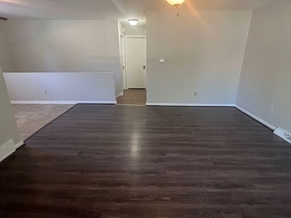 2nd image of 485 Whispering Hills Dr
