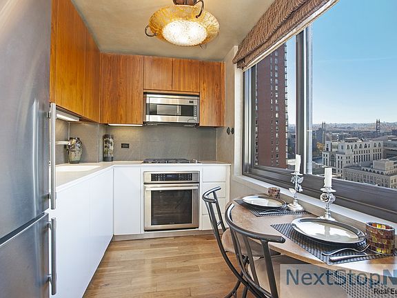 3rd image of 515 E 72nd St APT 30G