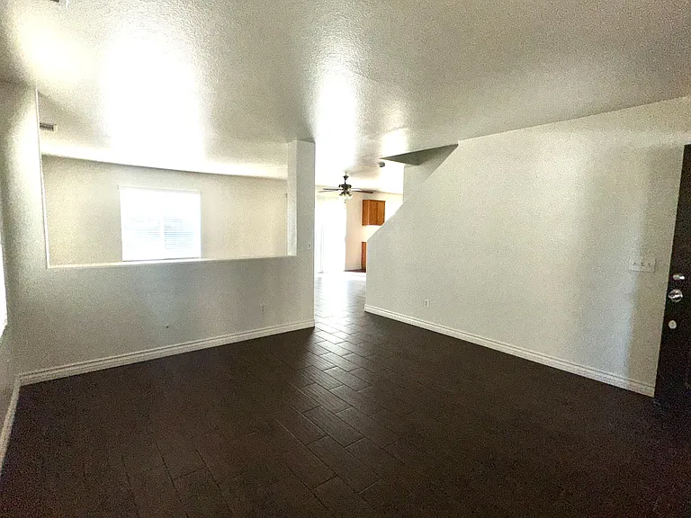 14073 Mare Ln — Photo 6