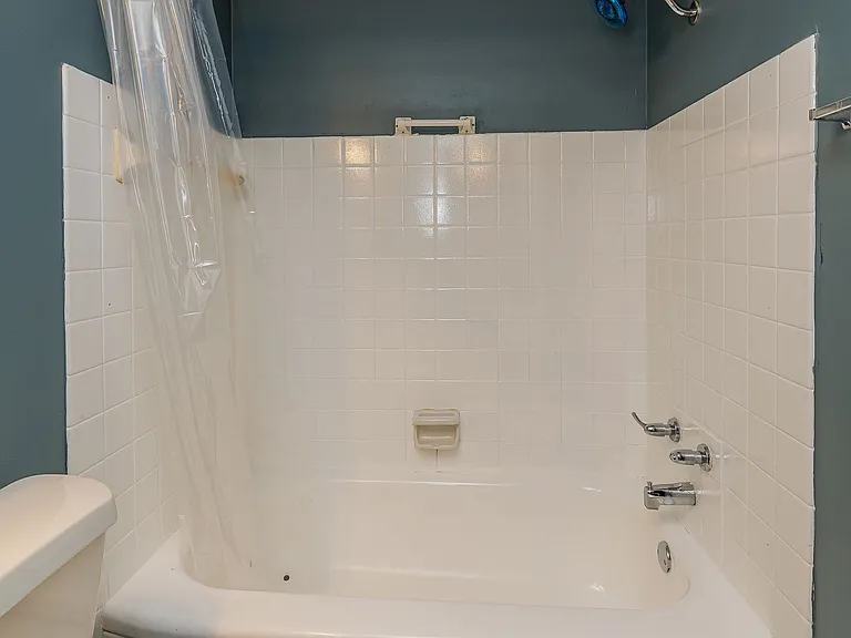 163 E Bridge St #203 — Photo 7
