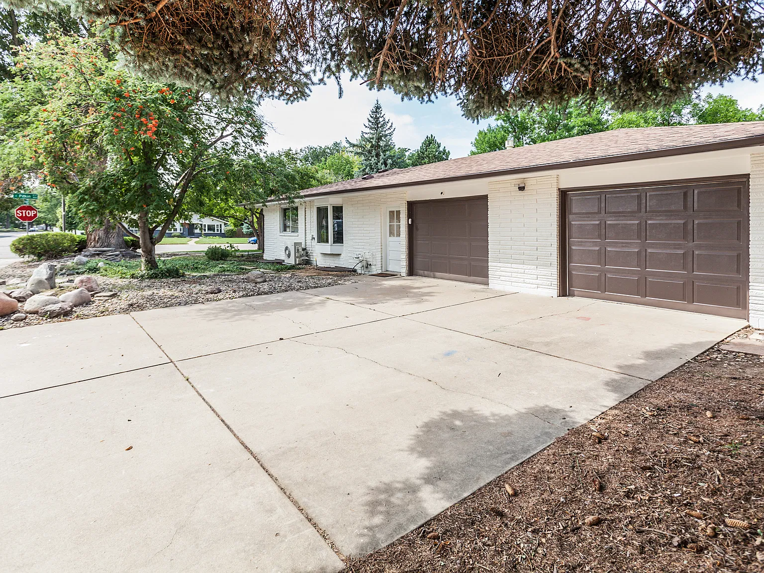 6 bed, 3770 sqft, $4,000 — Photo 4