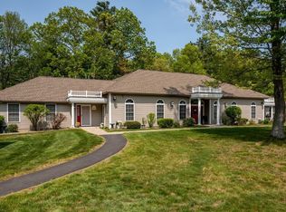 2 Lantern Ln, Kingston, NH 03848