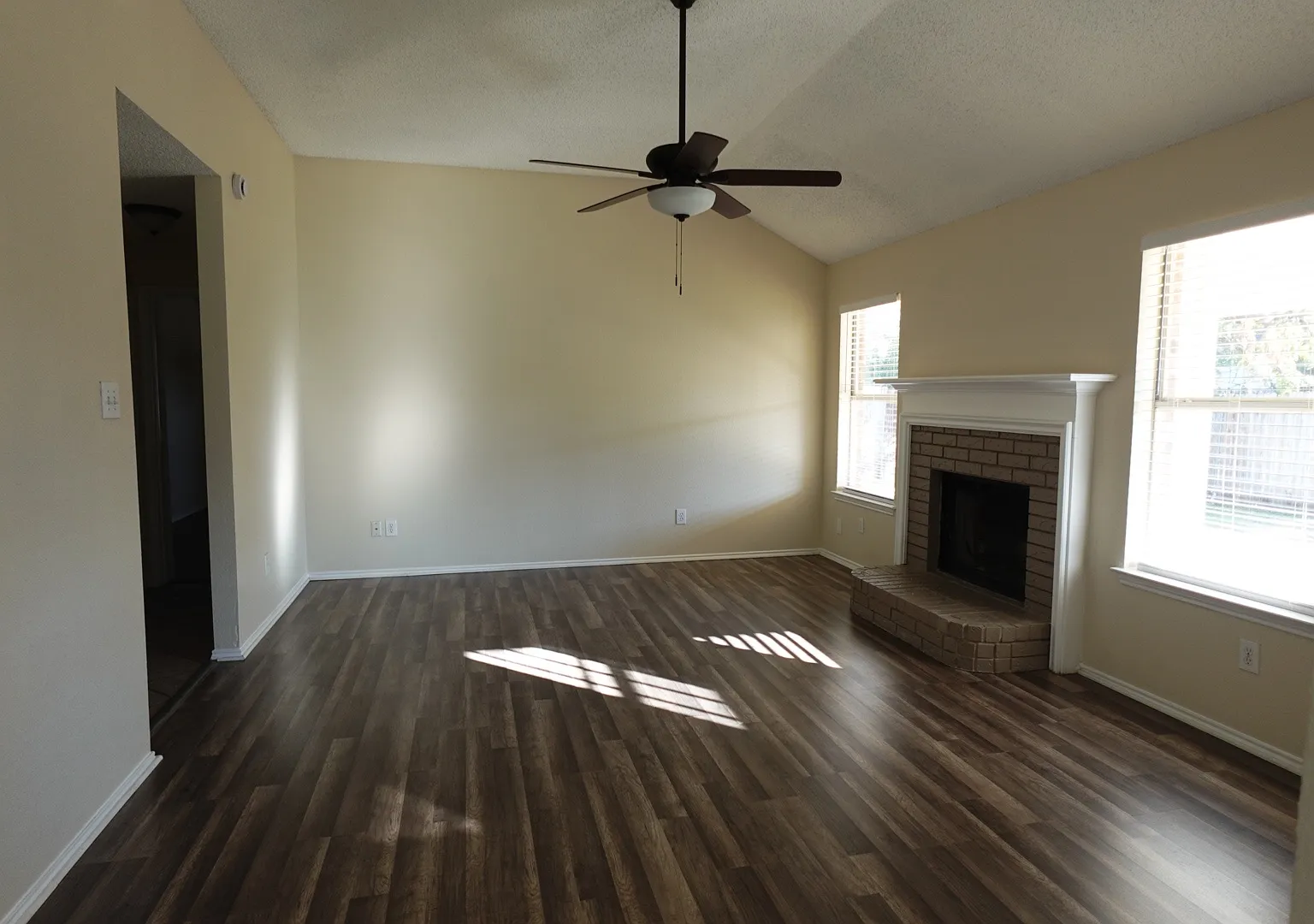 303 Branson Rd — Photo 3