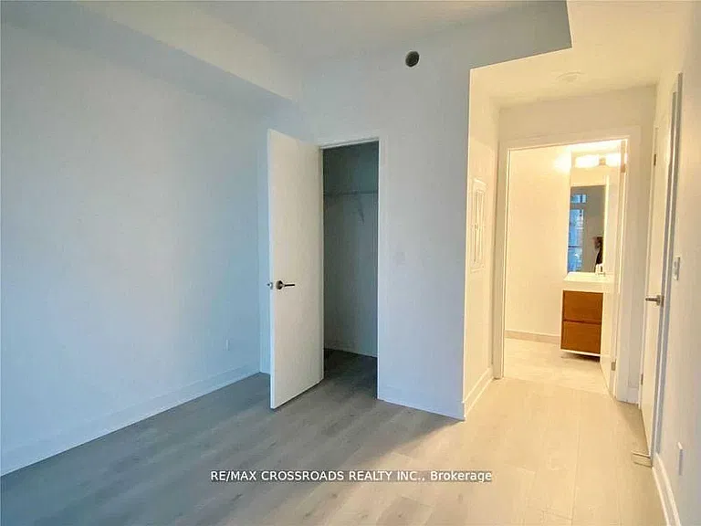 1709 Bur Oak Ave #307 — Photo 6