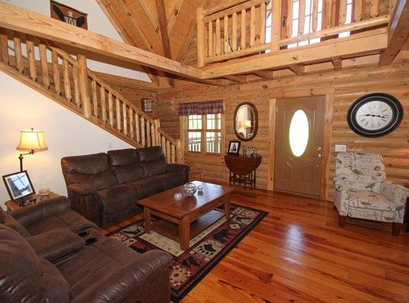 3rd image of 166 Ashby Cove Ln