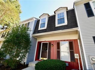 607 Wedgewood Way, Sandy Springs, GA 30350