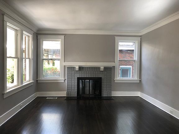 4th image of 234 N Evergreen St