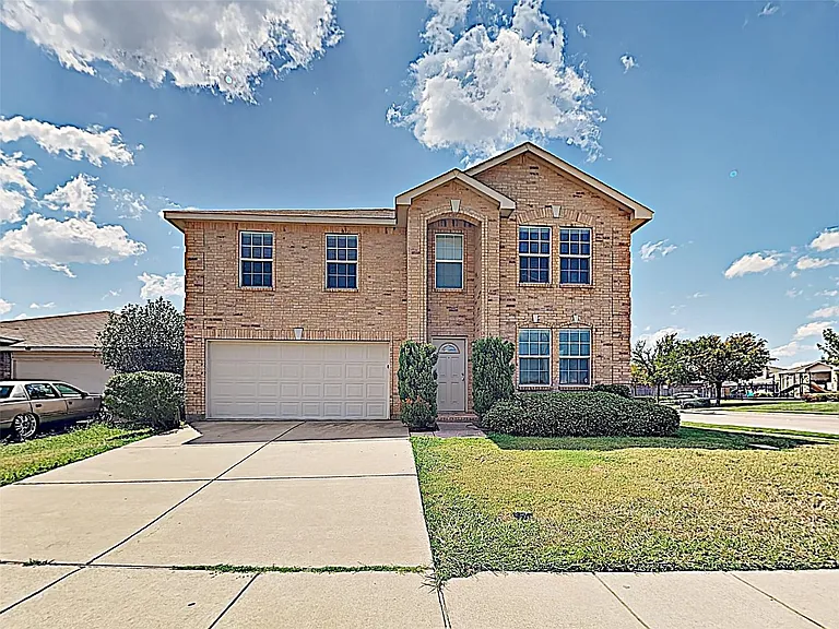 4029 Thoroughbred Trl — Photo 1