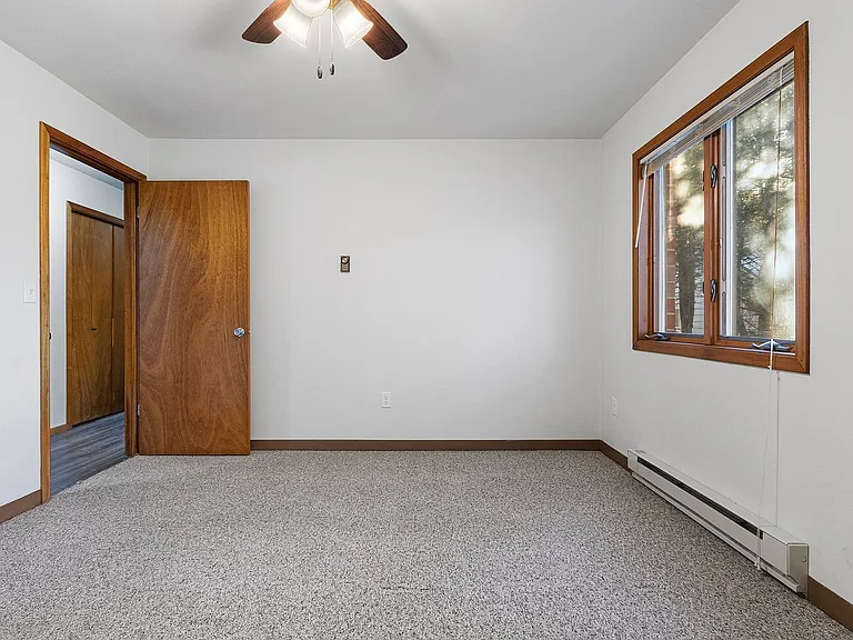 East Shore Apartments — Photo 9