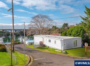 185 SE Bayview Ave, Depoe Bay, OR