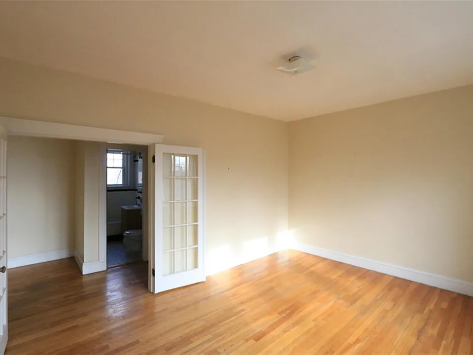 10 Wendell St #2