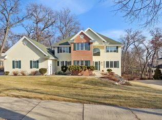 1805 Maplecrest Dr, Verona, WI 53593