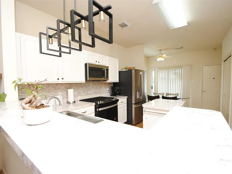 6363 Provident Green Dr — Photo 10