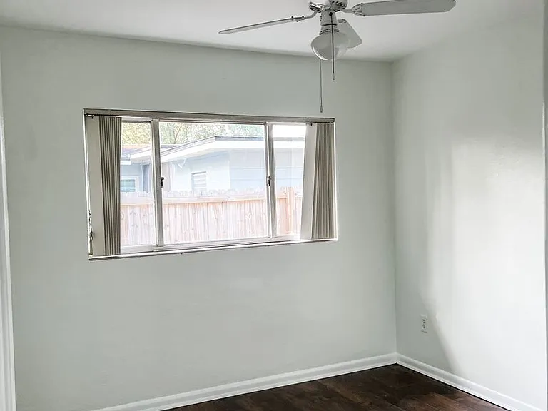 1300 Bennett Rd — Photo 17