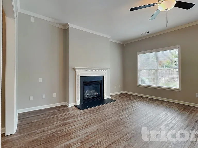 5931 Bluestem Cir — Photo 3