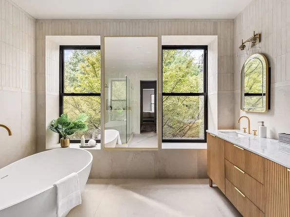 145 Stuyvesant Avenue image 8 of 23