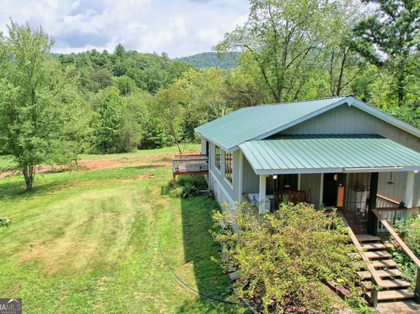 66 Stella Ln, Rabun Gap, GA 30568