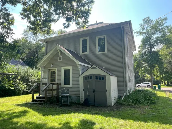 129 S Main St, Sherburn, MN 56171