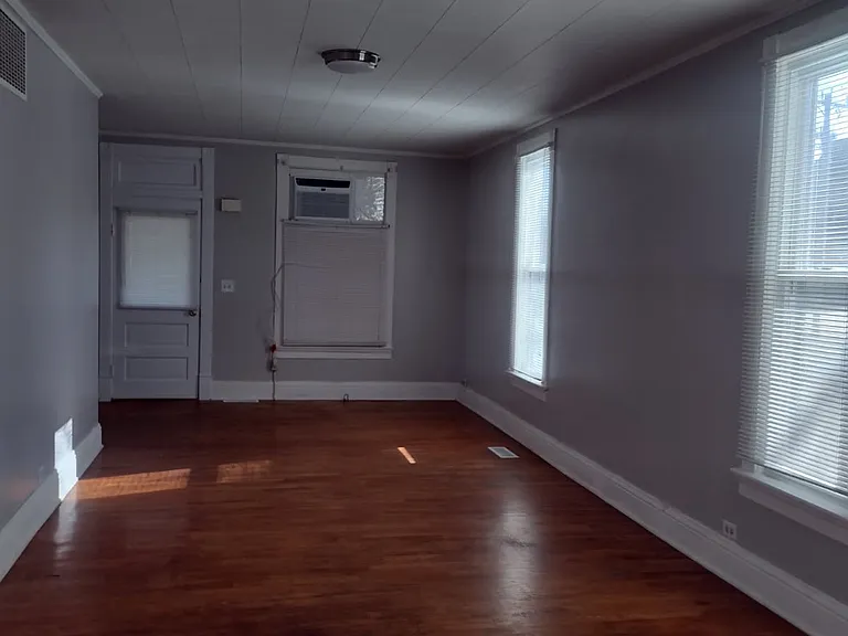 303 N Grant St — Photo 4