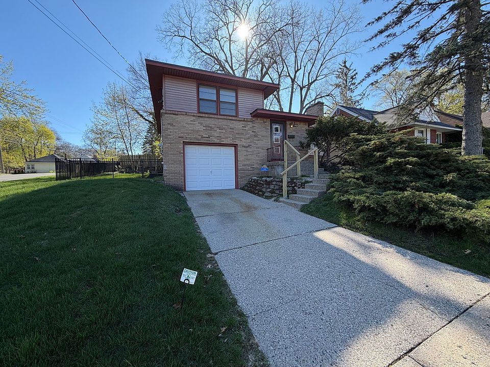 1st image of 1400 Rossman Ave SE