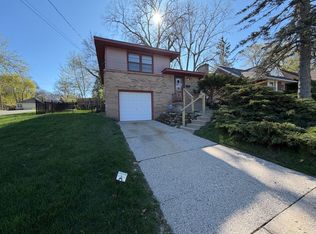 1400 Rossman Ave SE, Grand Rapids, MI 49507