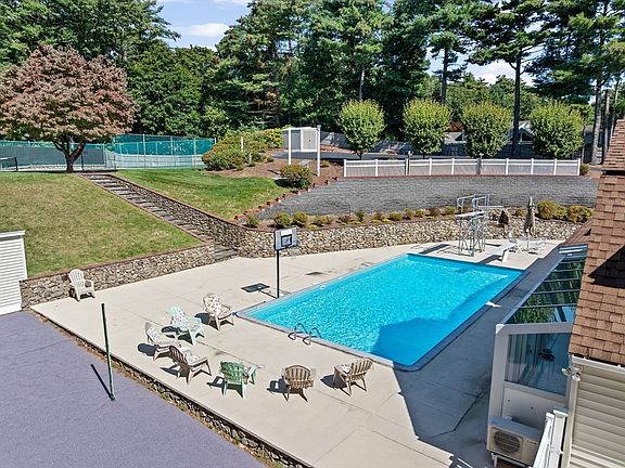 5th image of 18 James Rd