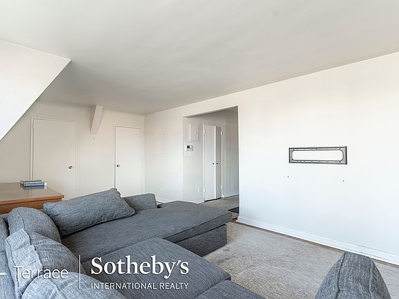 5th image of 25 Burns St #Penthouse 7b