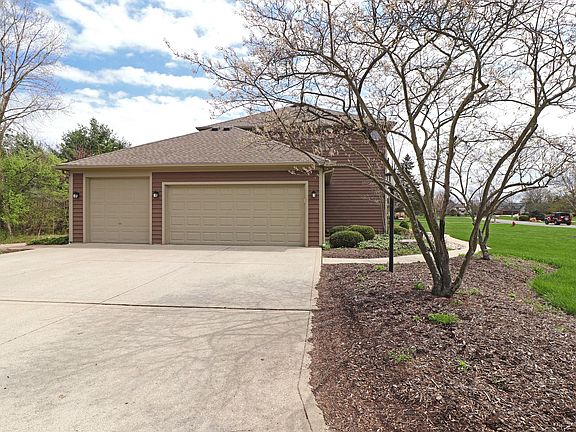 3rd image of 2480 Wyndbend Blvd