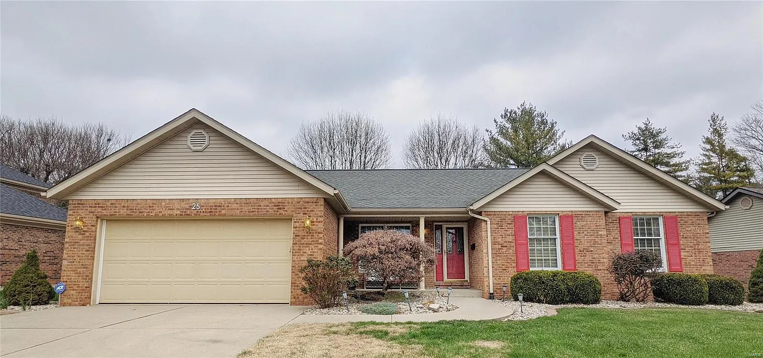 25 Pebble Hill Dr photo 1
