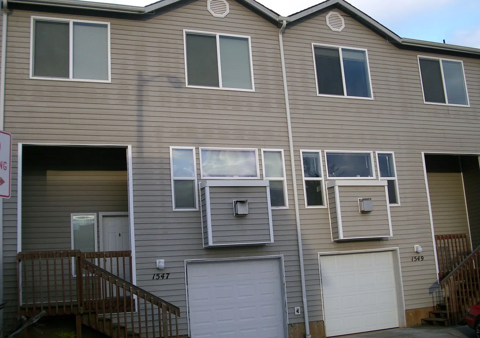 hutcal01 Madelyn Avenue Townhomes — Photo 1